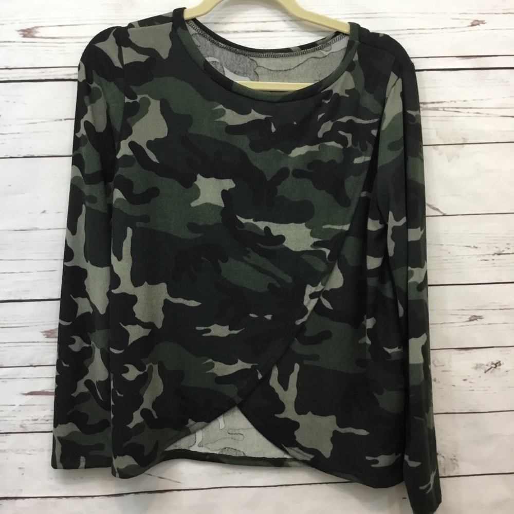 Agnes & Dora Camo Crossover